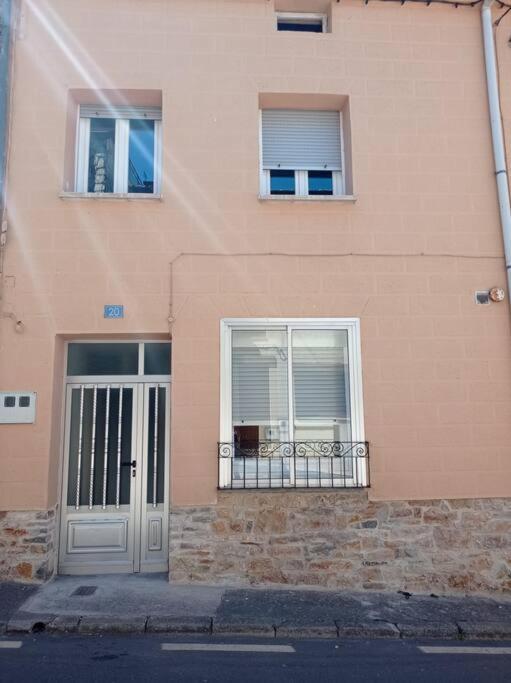 Agradable Casa Antigua Reformada Con Patio Villa Espejon Eksteriør bilde